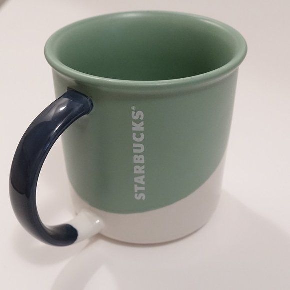 Set of 3 Starbucks mugs 2009, 2010, 2017 - Picture 8 of 10